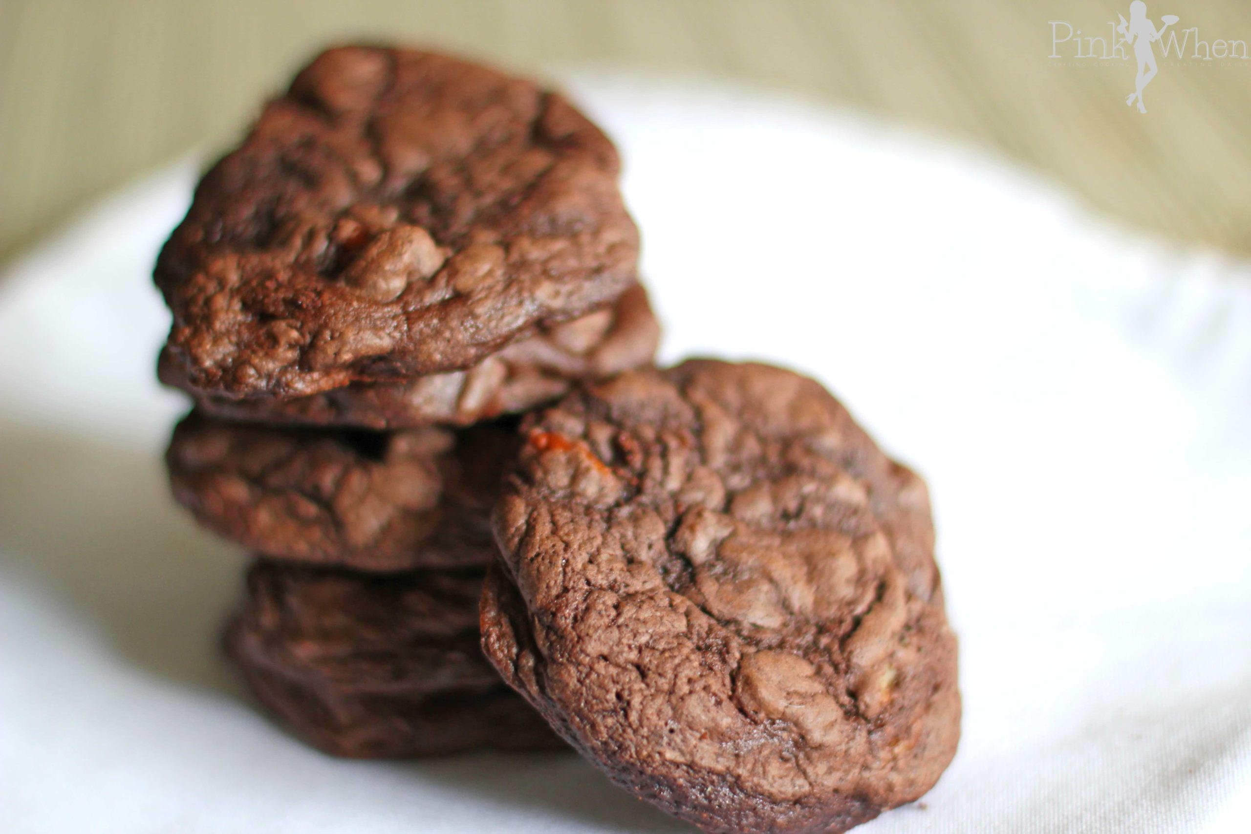 Ultimate Chewy Chocolate Chunk Cookies PinkWhen.com