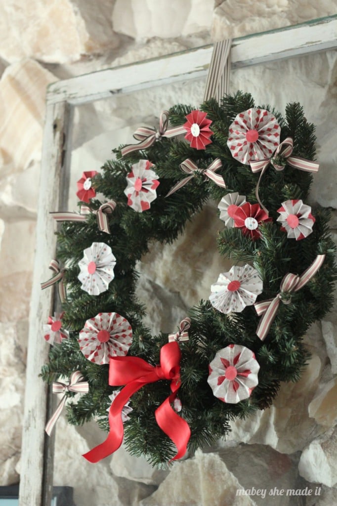 Medallion Christmas Wreath