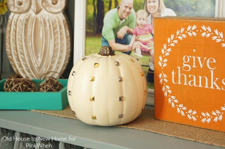 Check out how easy it is to make this DIY Studded Pumpkin. Full tutorial on PinkWhen.com