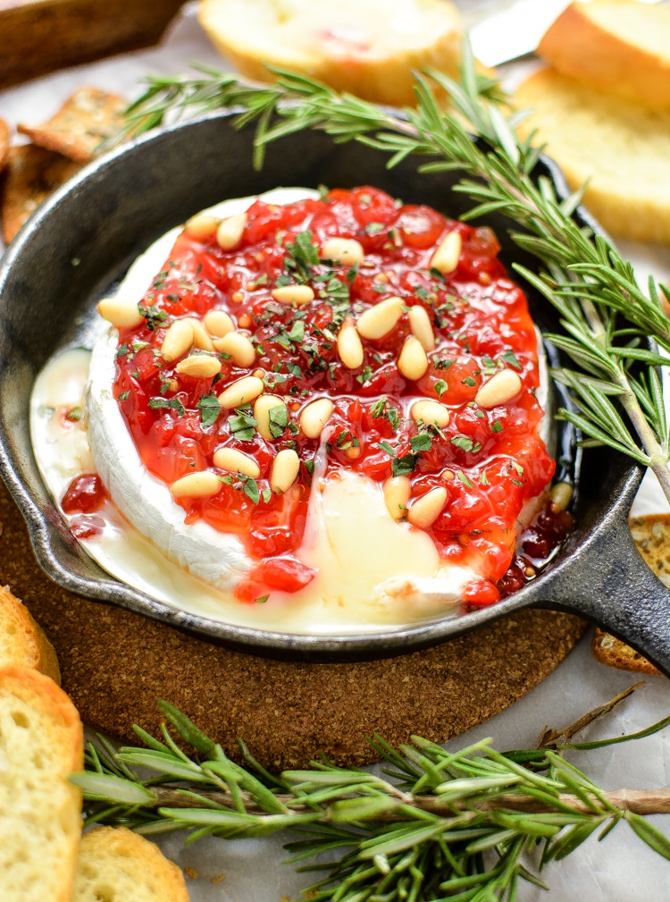 Baked Brie with Sweet Red Pepper Jam | PinkWhen