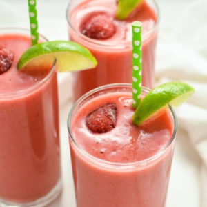 Limeade Triple Berry Smoothie ready to serve.