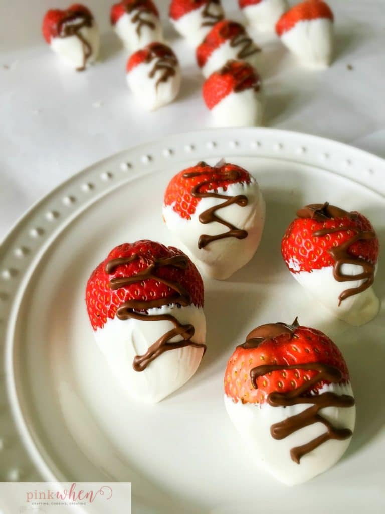 I love Nutella, and I love chocolate covered strawberries, so when you mash these two together, you get a DELICIOUS nutella stuffed chocolate covered strawberry treat. 