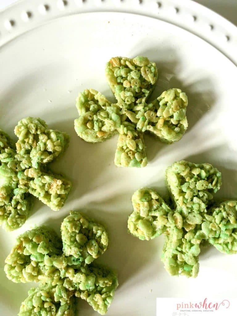 If you are looking for a clever St. Patrick's Day Dessert idea, you must try this deliciousSt. Patricks Day Four Leaf Clover Crispy Treat Recipe!