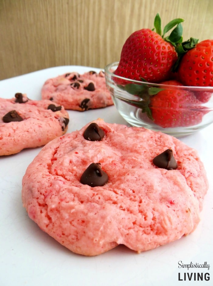 strawberry-chocolate-chip-cookies2