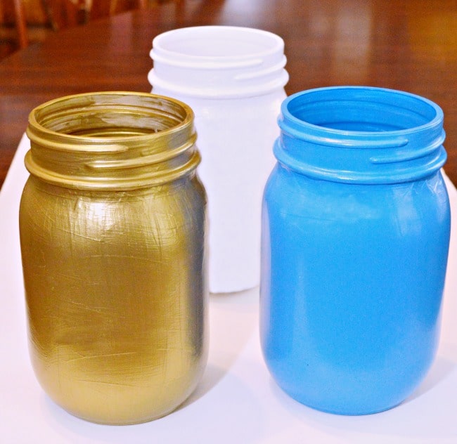 Paint & Sparkle Mason Vanity Jars - a great place to stash baubles or beauty supplies! 