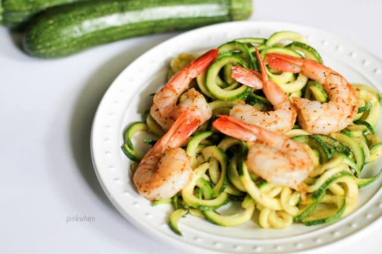 Shrimp Scampi Zoodles Recipe - A delicious healthy lunch or dinner in 10 minutes or less! Whole 30, PALEO, and a Simple Fit Forty Lifestyle recipe. 