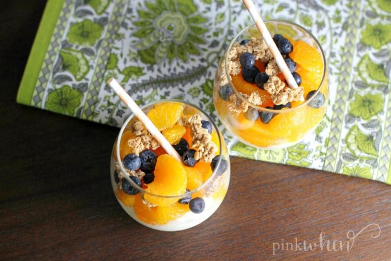 This mandarin orange and blueberry yogurt parfait is a clean and healthy dessert! 