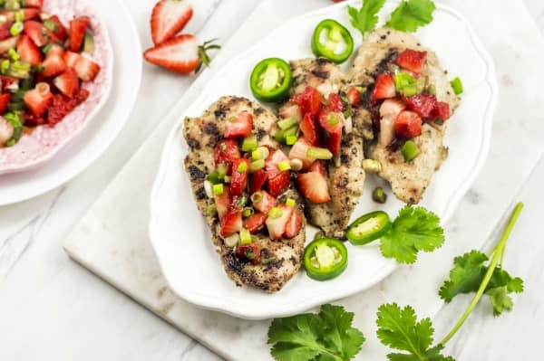 summer weight watchers recipes weight watchers chicken with strawberry balsamic salsa