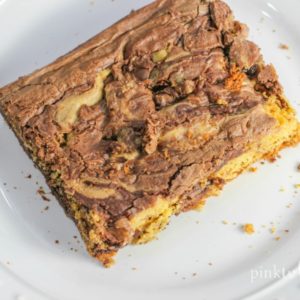 This Cake Mix Cookie Bars Brownie recipe is the BEST of both worlds! Delicious cake mix cookies and brownie rolled into ONE!