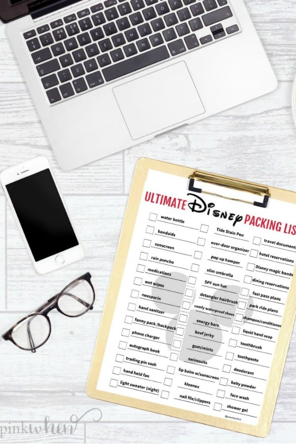 Ultimate Disney Packing List for the EASIEST Disney trip possible. BONUS List of Free things at Disney!