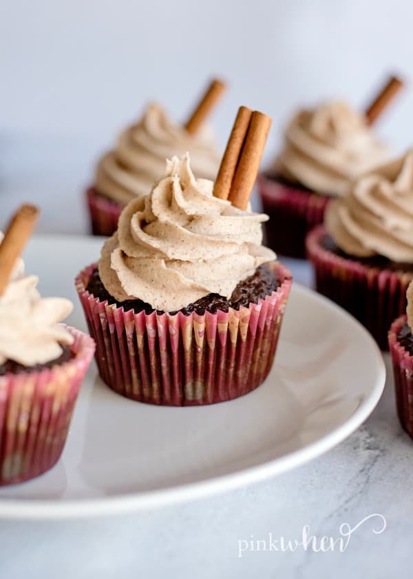How to Make The Most Epic Chocolate Gingerbread Cupcakes