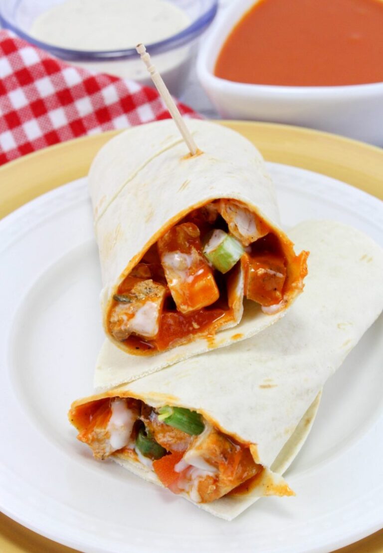 Buffalo Chicken Wraps – Easy 5 Minute Chicken Wraps