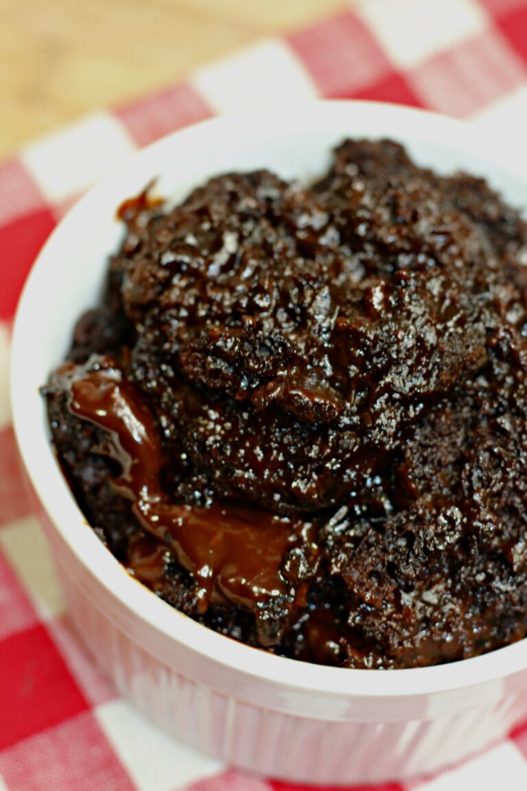 Slow Cooker Chocolate Lava Cake – Easy Cake Recipe