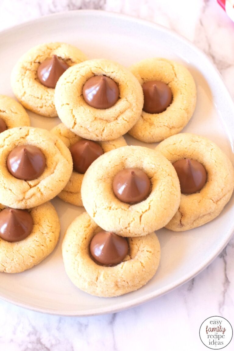 Thumbprint Hershey Kiss Cookies for Christmas