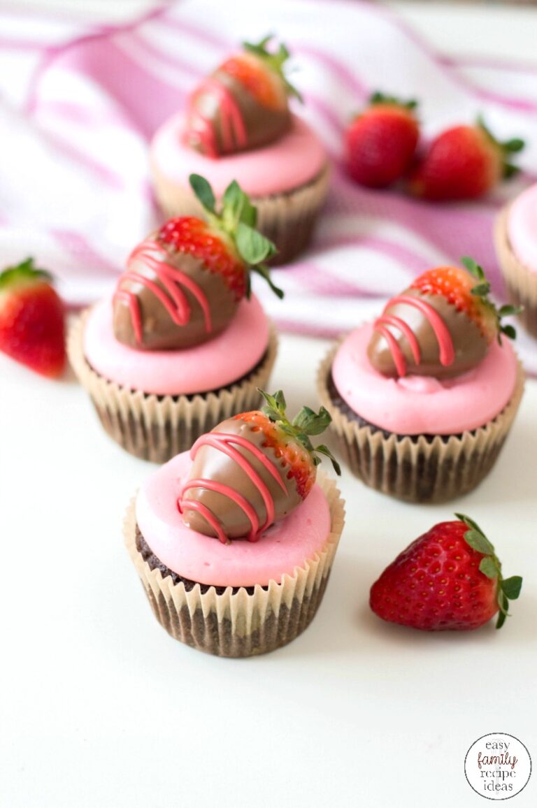 Chocolate Covered Strawberry Cupcakes Everyone Should Taste
