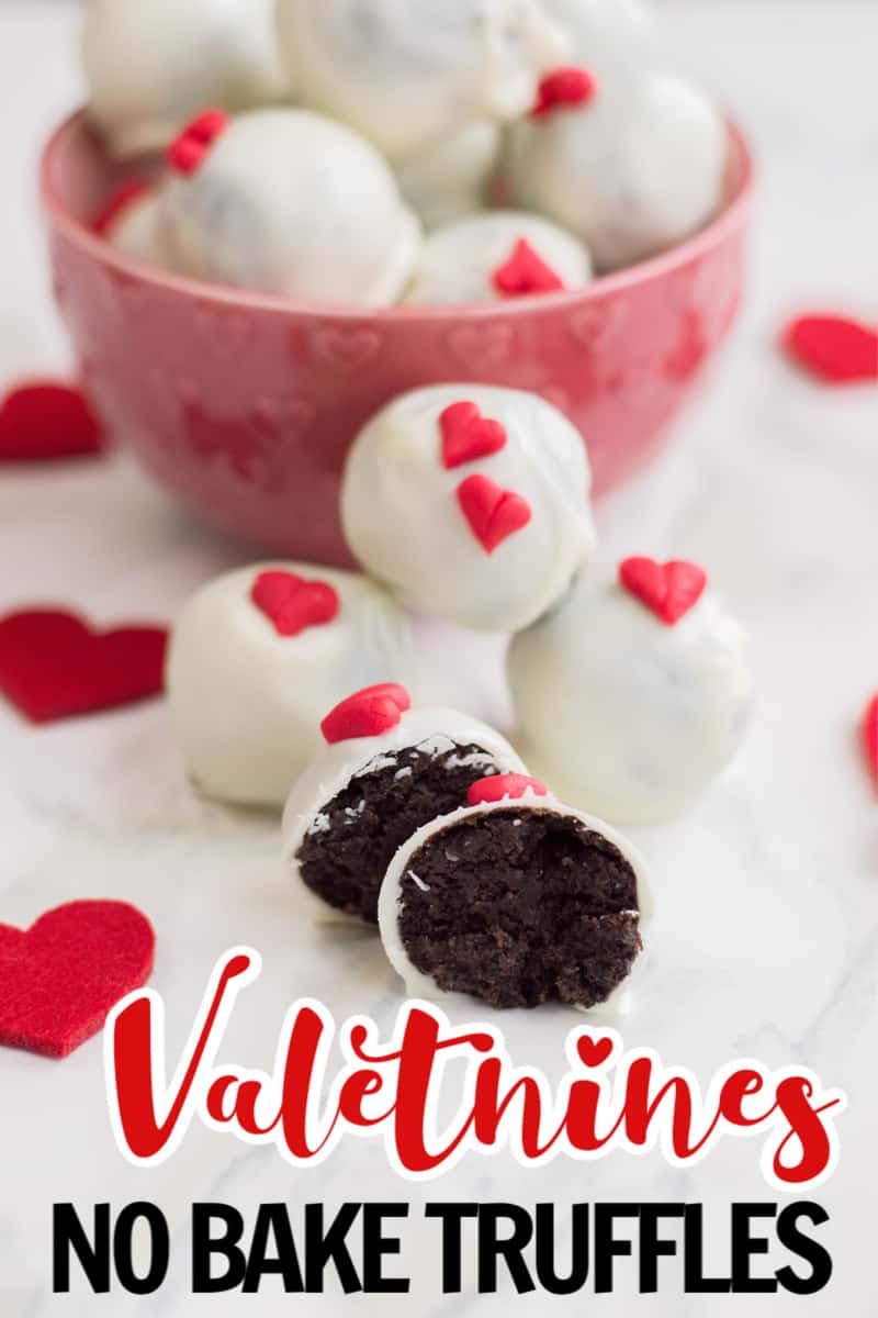 Valentines Day Dessert Truffles are the perfect No Bake treat. Made with OREO cookies, cream cheese, and candy coatings. You'll love how easy these No Bake Truffles are to make! #ValentinesDessert #ValentinesDay #NoBakeTruffles #OREOTruffles #OREOCookieBalls