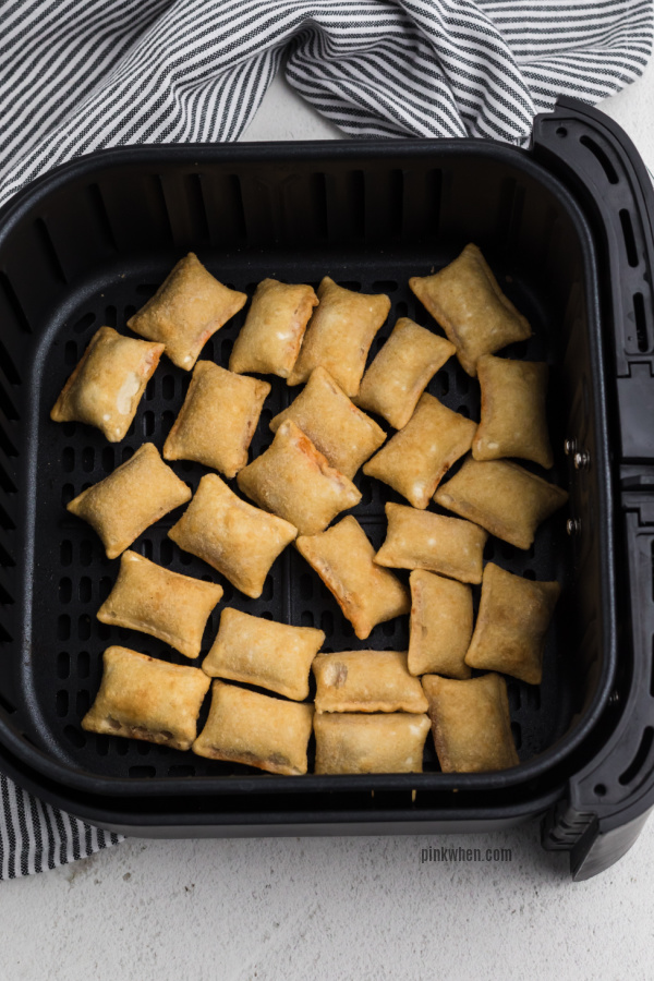 Air Fryer Pizza Rolls in JUST 6 minutes! PinkWhen