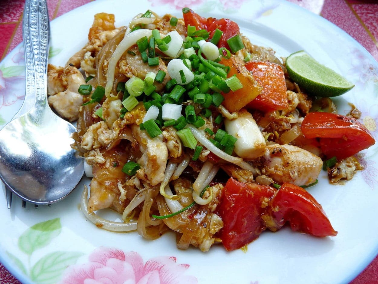 Thailand’s Pad Thai on a plate with a spoon.