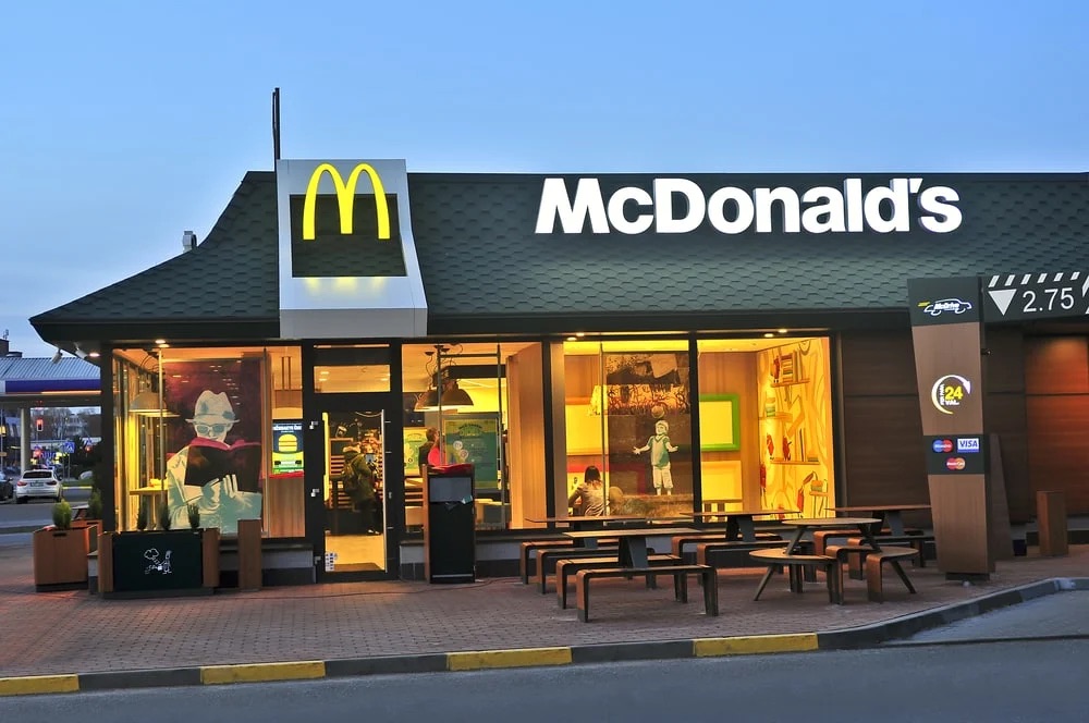 Image of McDonald's restaurant.