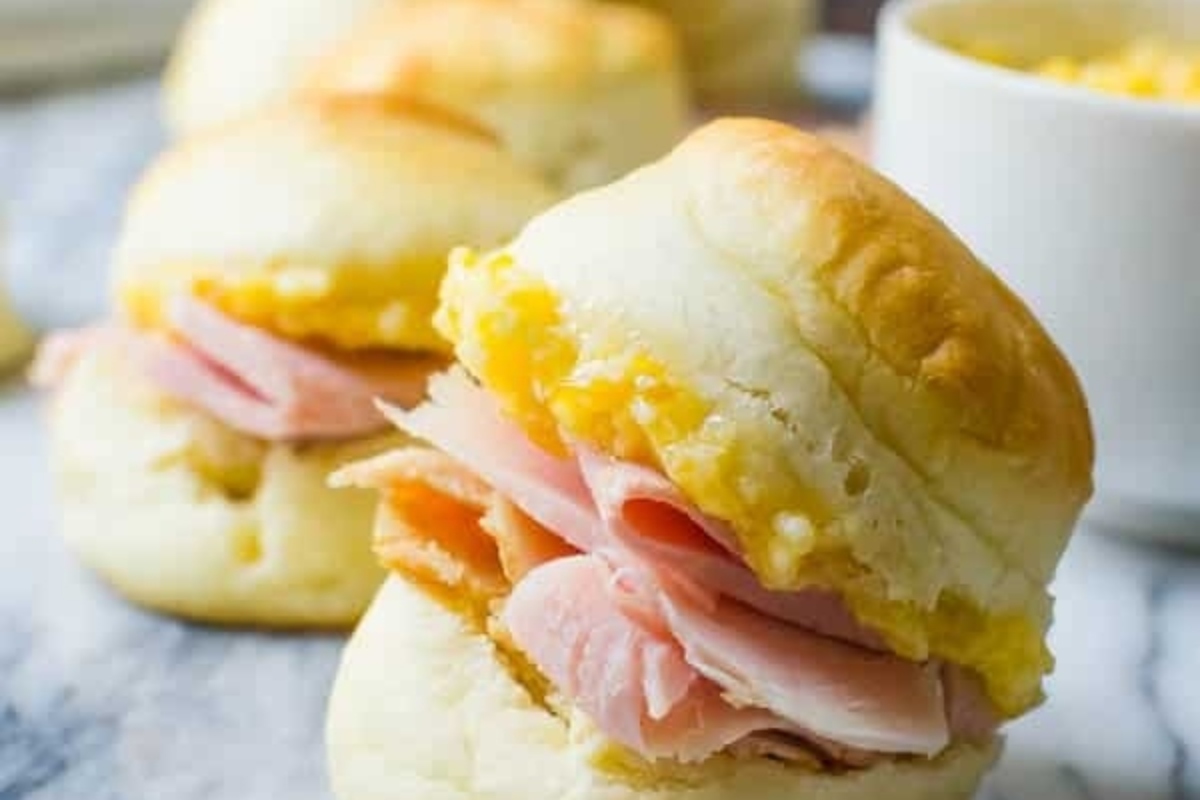 Country Style Ham and Cheese Biscuits on a Thanksgiving Recipes plate.