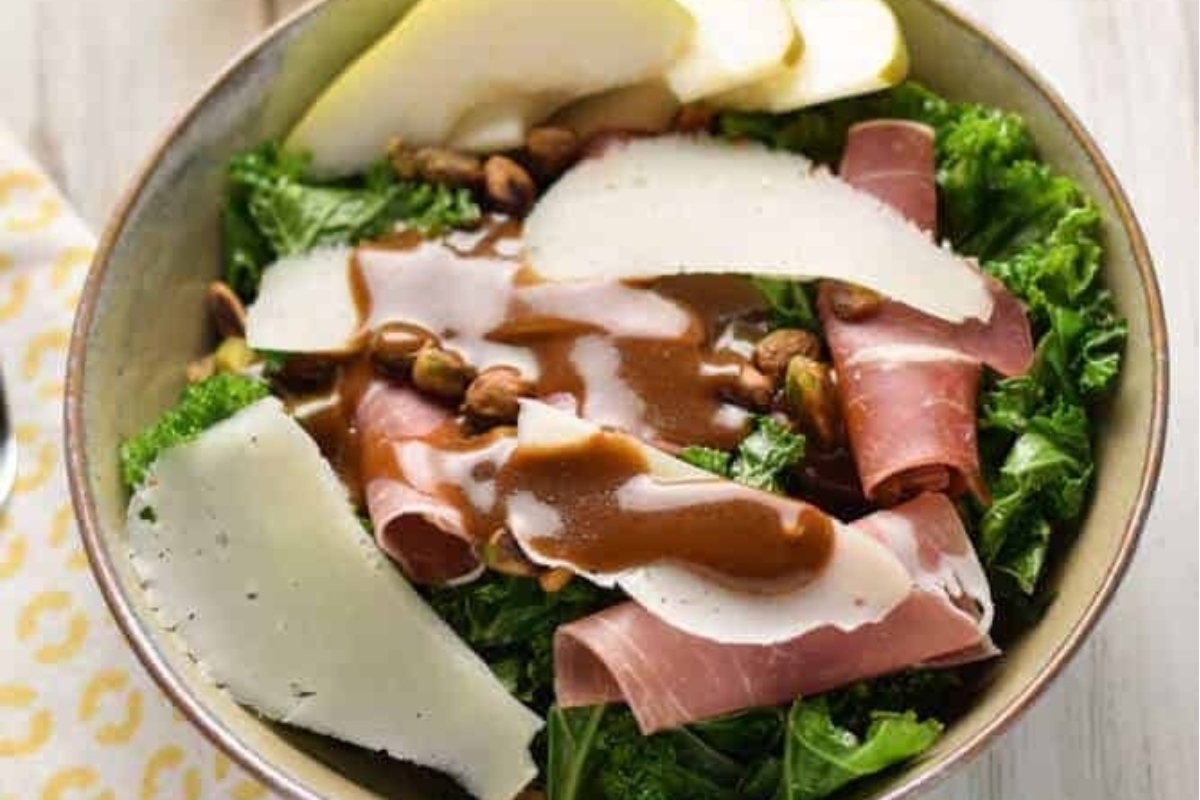 An Italian Kale Salad Recipe with Ham and Cheese.