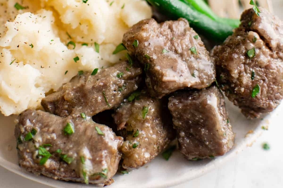 Winter Recipes featuring beef and mashed potatoes, cooked in an air fryer.