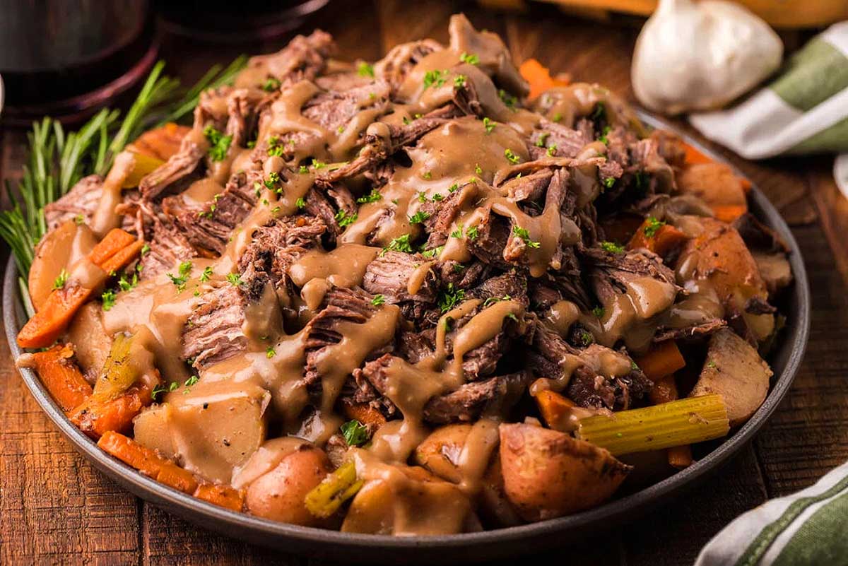 slow cooker pot roast with red wine