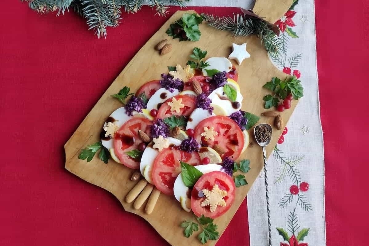 Caprese Christmas Tree Salad A Festive Appetizer