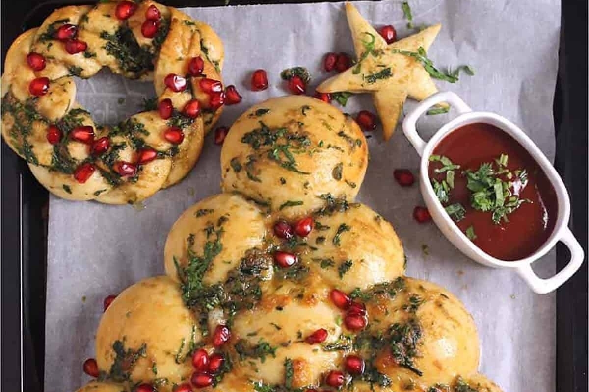 24 Christmas Tree Recipes to Add Magic to the Holidays 27 Christmas Tree Pull Apart Bread Recipe Holiday Christmas Bread