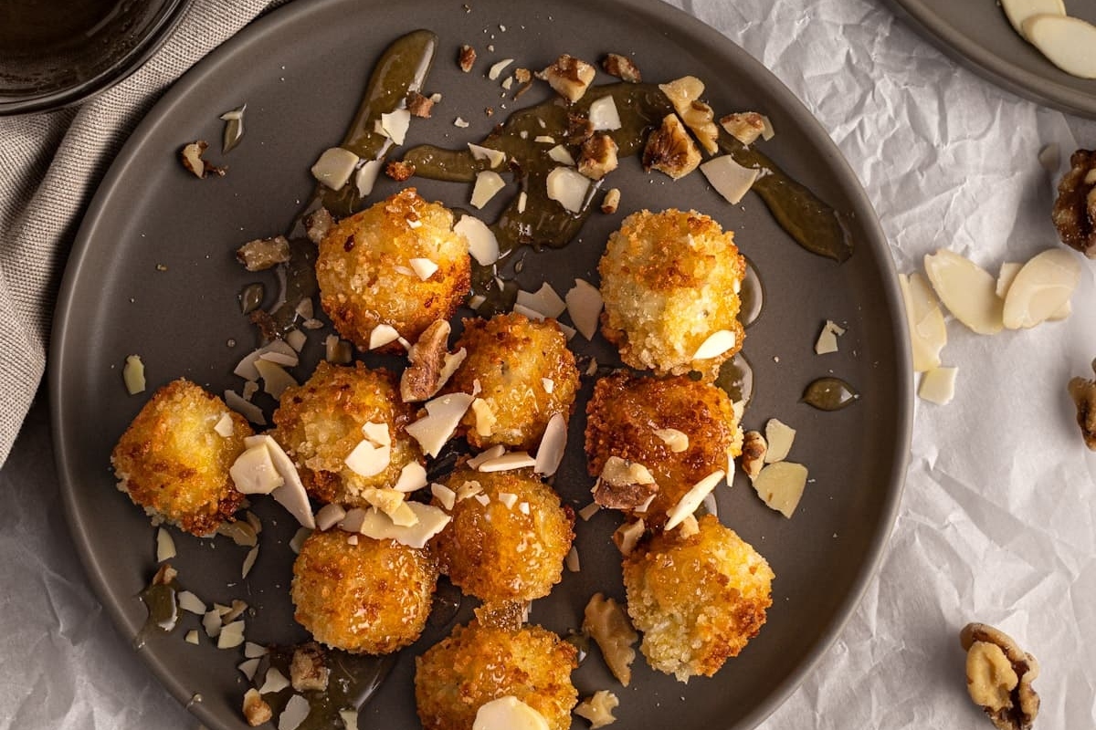 Croquettes with goat cheese.