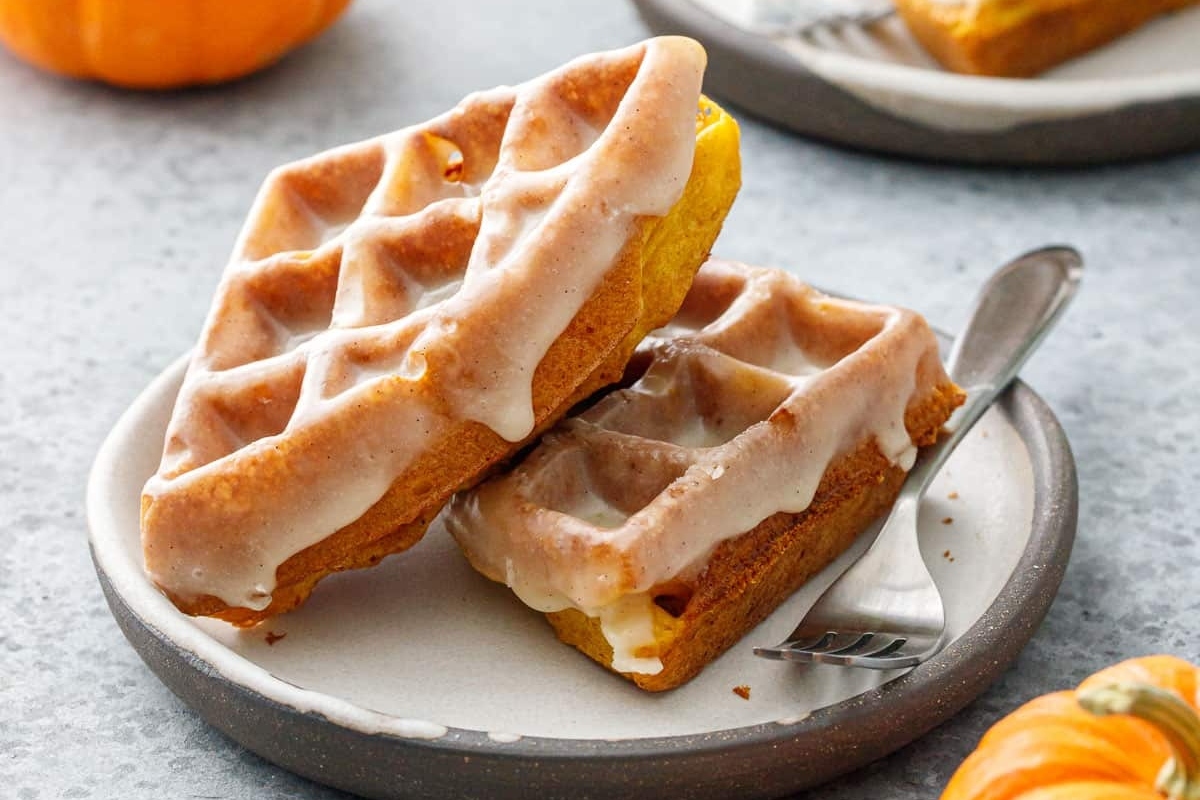 Recipe: Delectable Pumpkin Waffles with Irresistible Icing