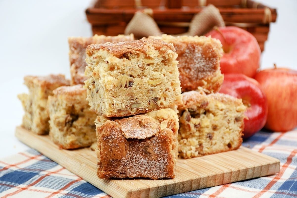 28 Brownie Recipes Chocolate Lovers Will Crave 23 Apple Cinnamon Brownies Apple Cinnamon Blondies