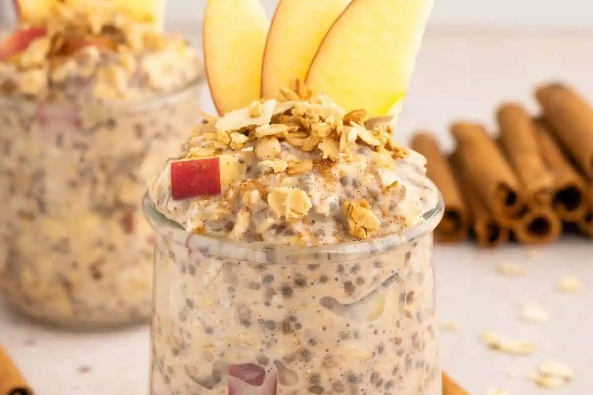 Apple Pie Overnight Oats
