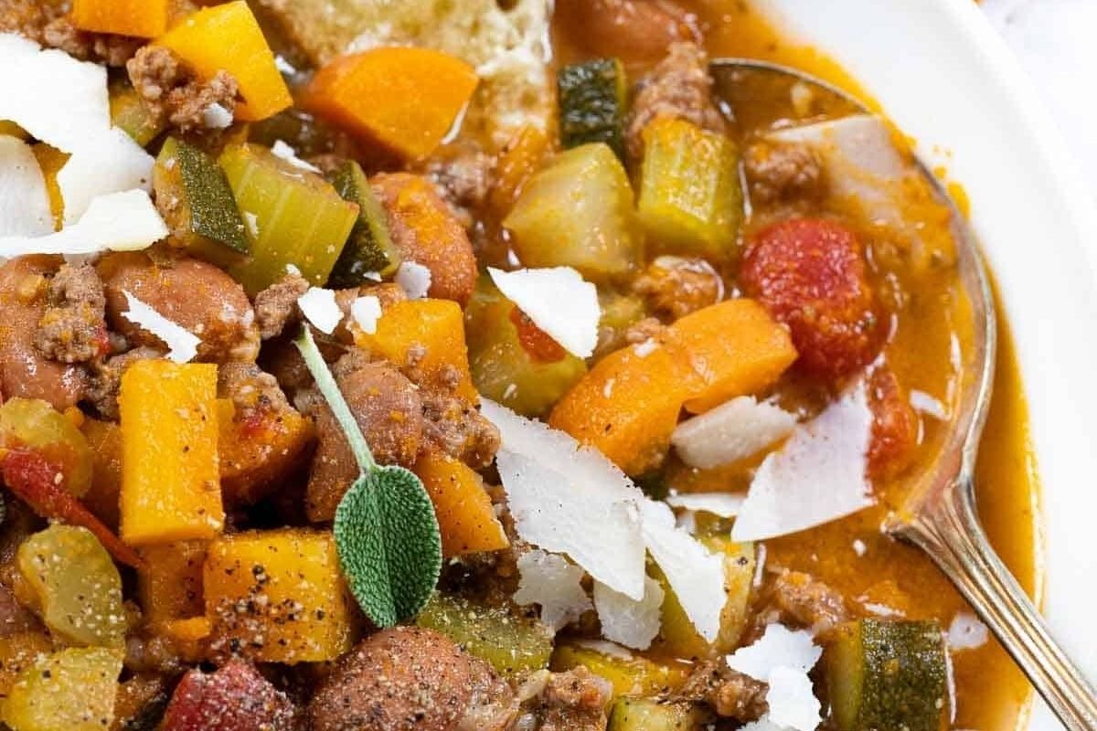 25 Tasty Filling Beef Soup Recipes 22 Beef Minestrone Soup