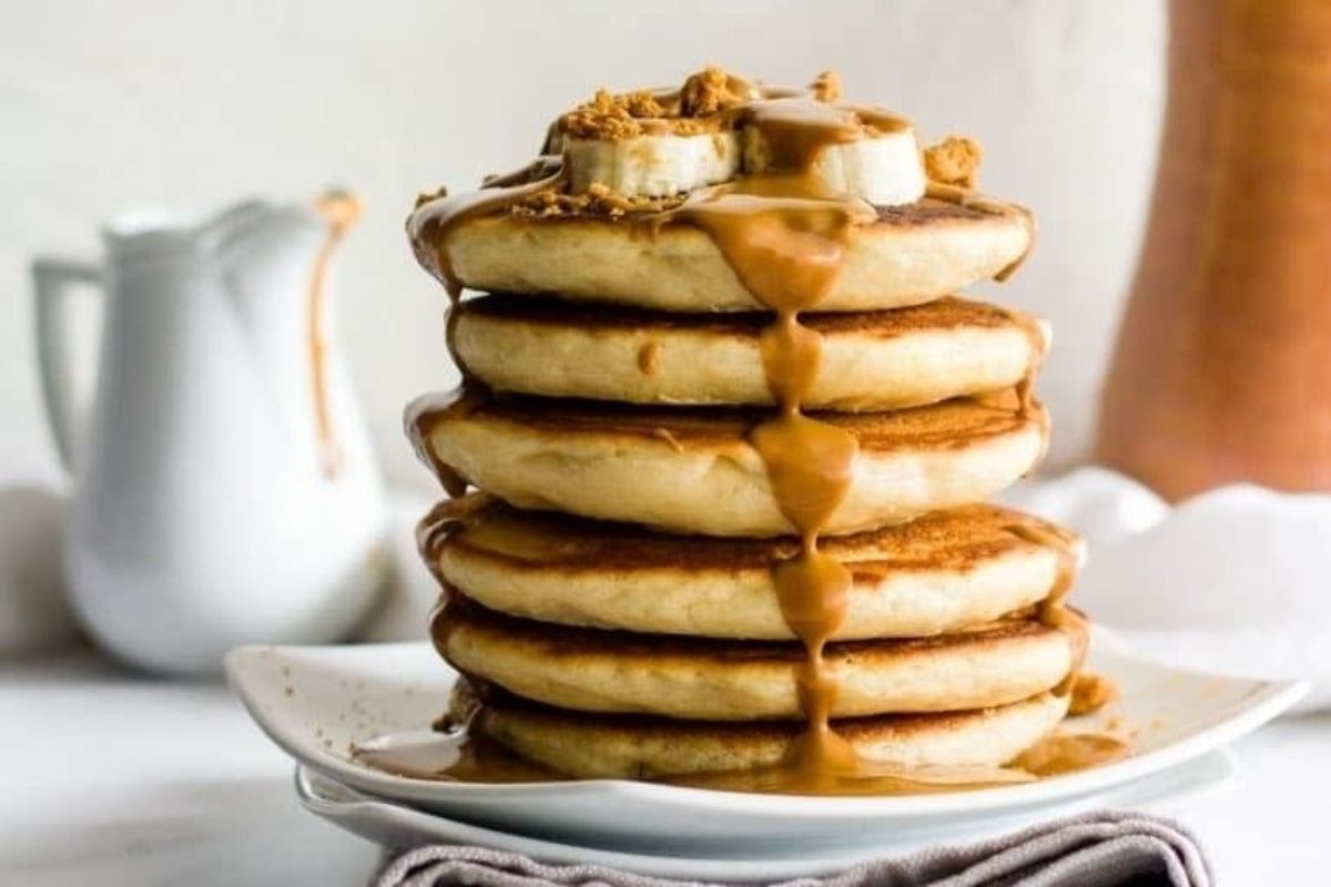 Biscoff Pancakes pinkwhen