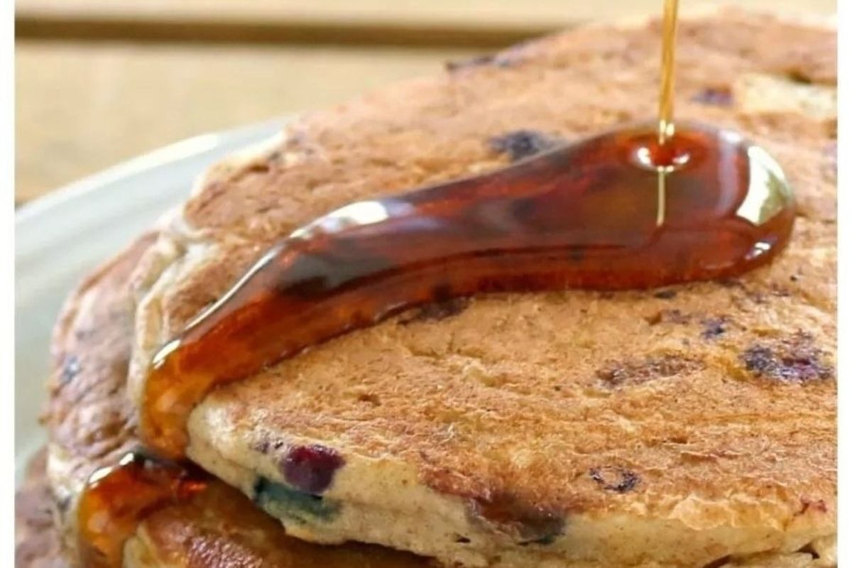 Clean Eating Blueberry Zucchini Pancakes pinkwhen