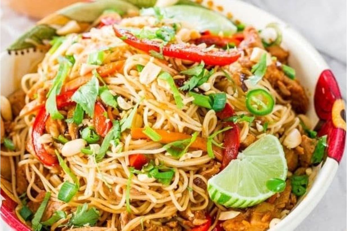 Crockpot Chinese Pork With Noodles