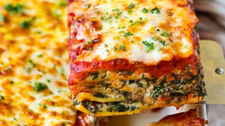Spinach Lasagna recipe by Dinner at the Zoo.