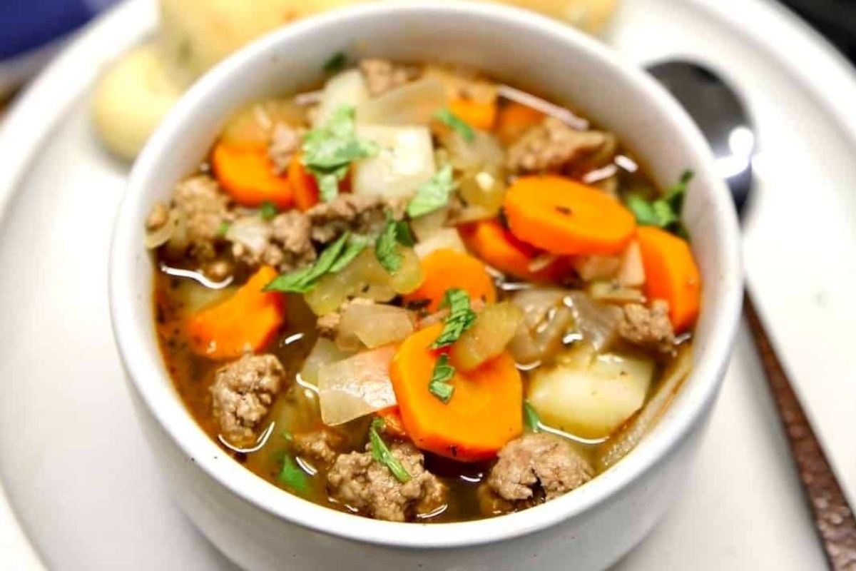 25 Tasty Filling Beef Soup Recipes 11 Hamburger Vegetable Soup