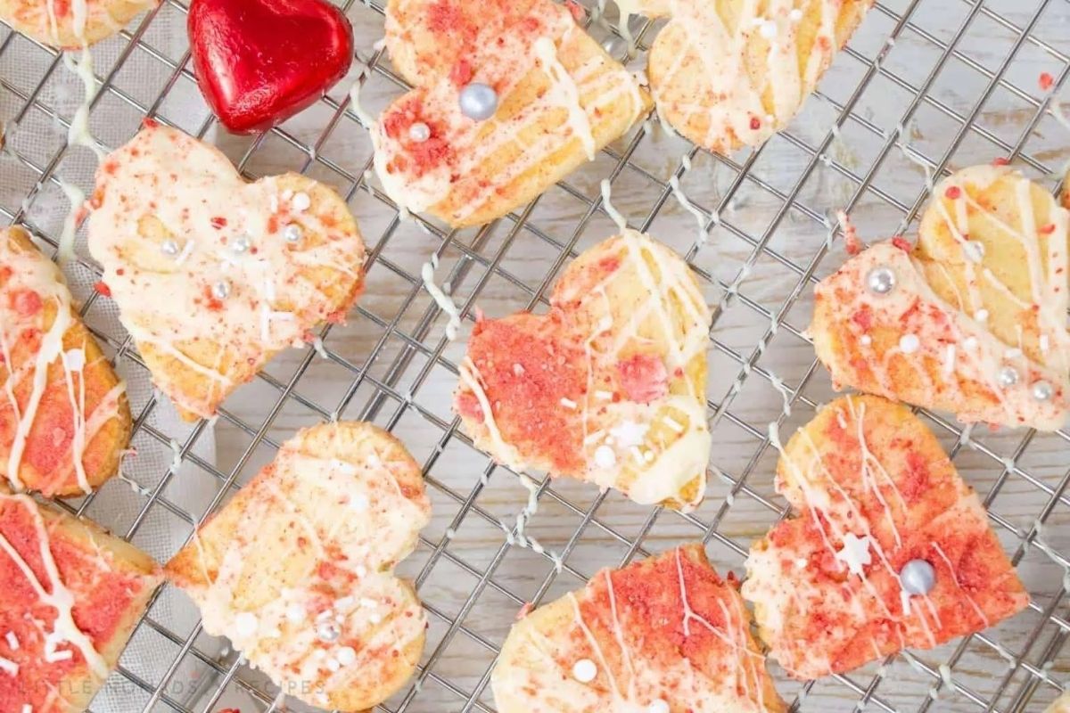 Heart Strawberry White Chocolate Cookies