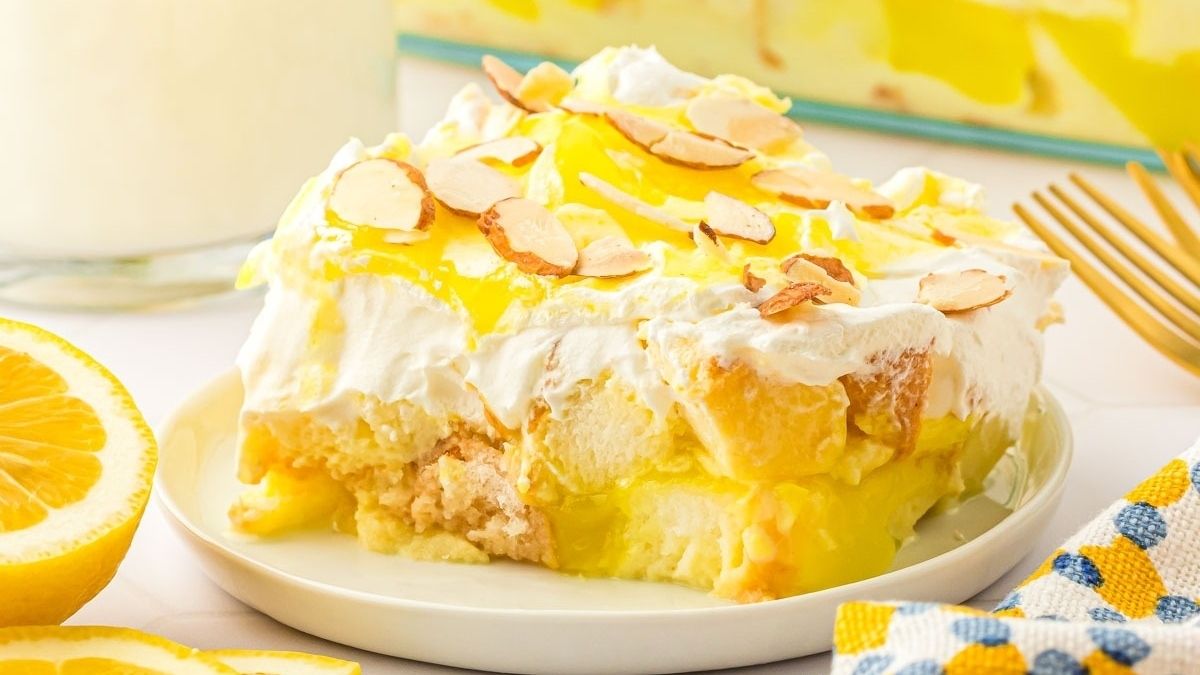 Lemon Heaven On Earth Cake. 