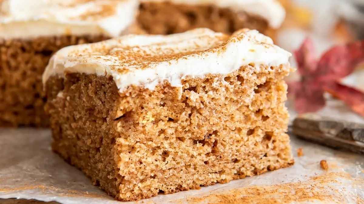 Old Fashioned Applesauce Spice Cake.