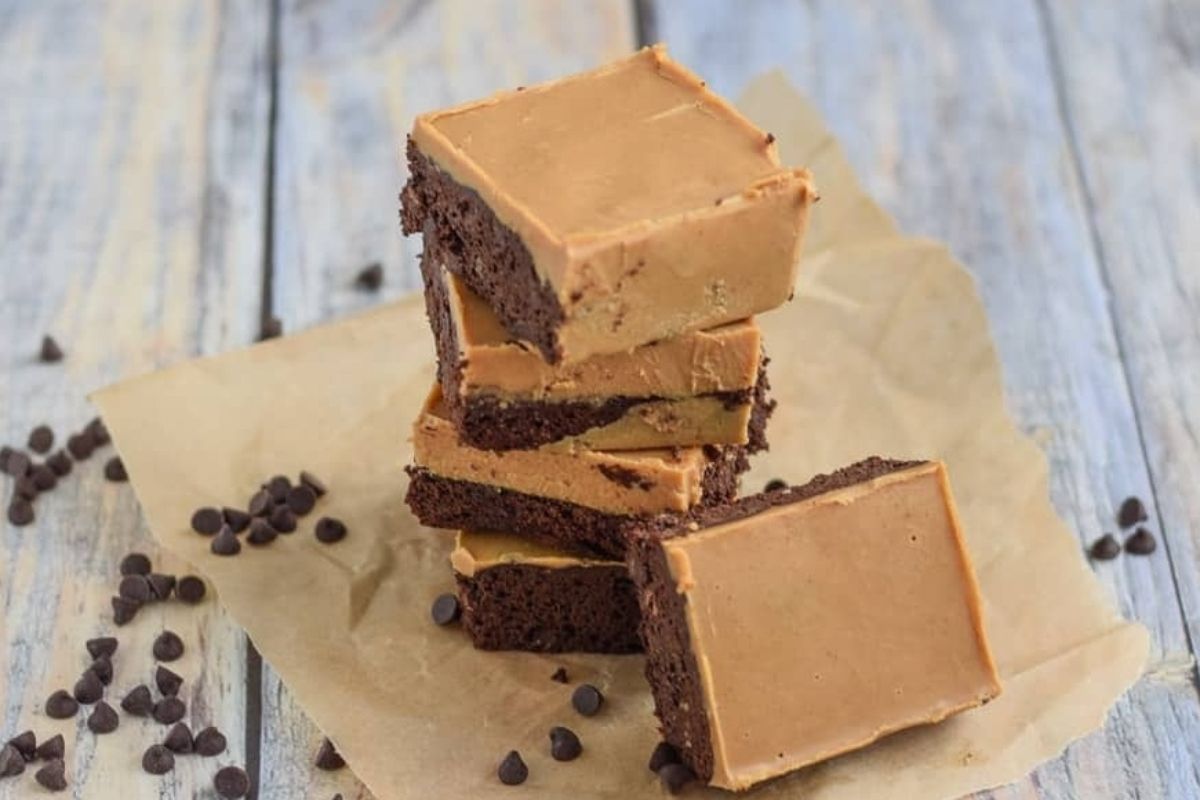 28 Brownie Recipes Chocolate Lovers Will Crave 10 Paleo Brownies With Almond Butter Icing