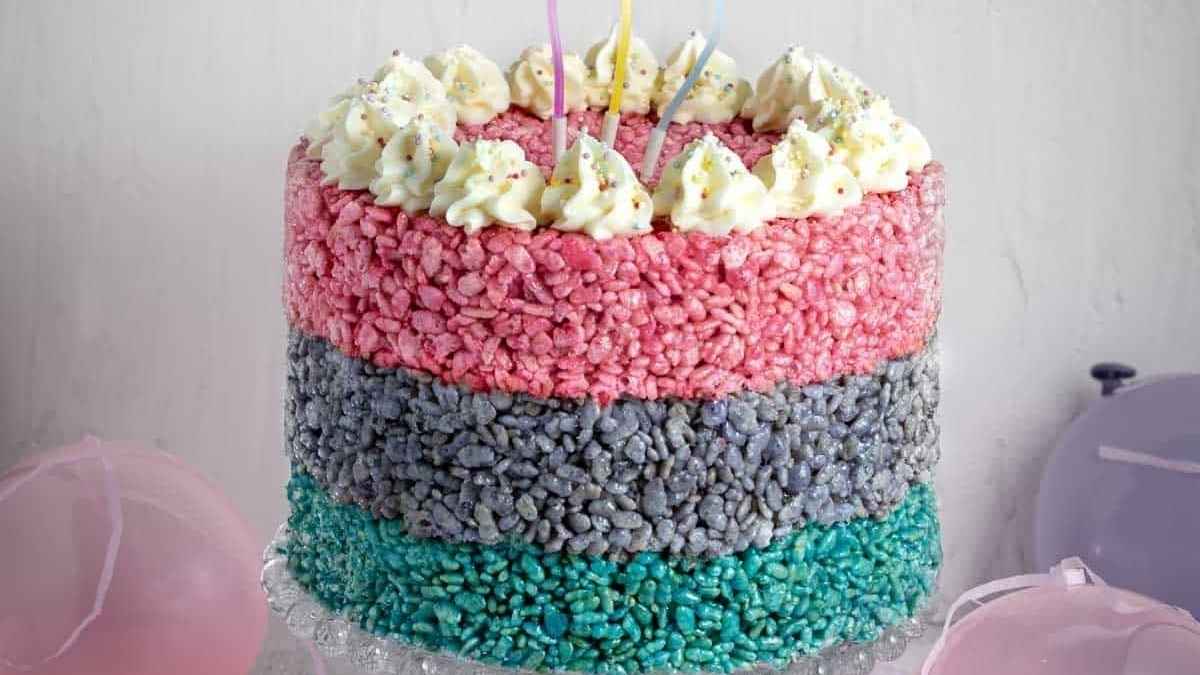 Pink Desserts 9 Rice Krispie Cake.