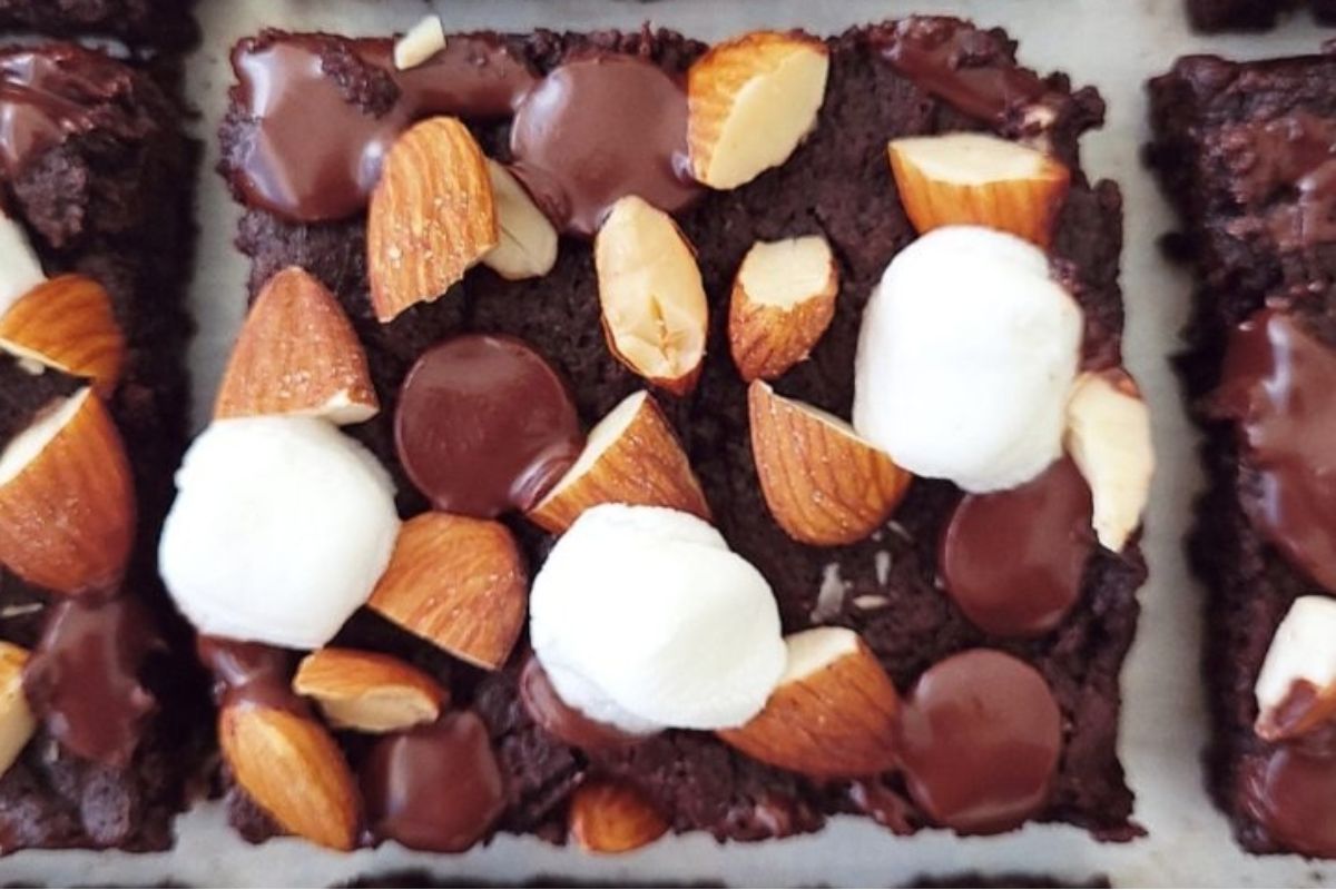 28 Brownie Recipes Chocolate Lovers Will Crave 27 Rocky Road Brownies