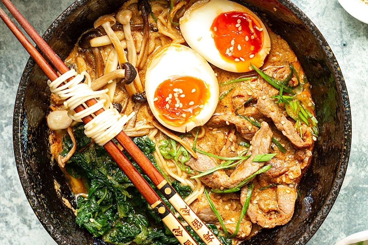 25 Tasty Filling Beef Soup Recipes 19 Spicy Beef Ramen Noodle Soup Easy Recipe
