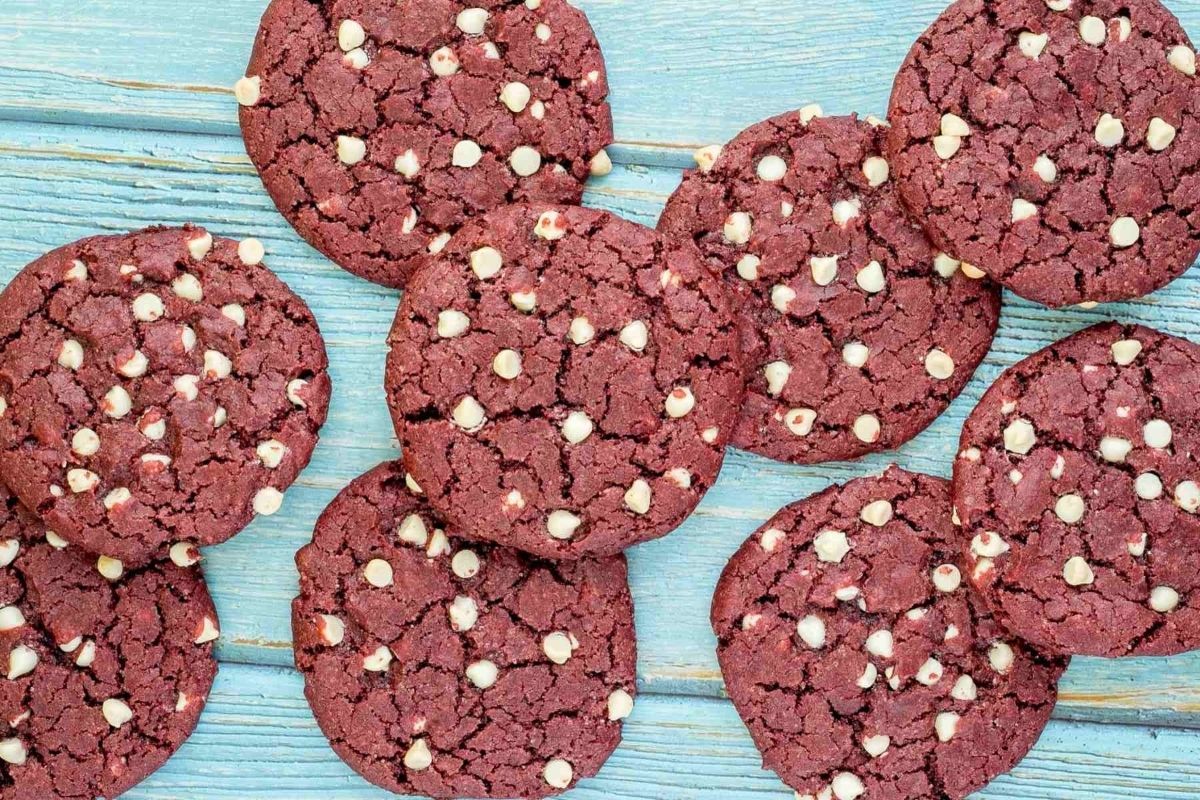 Vegan Red Velvet Cookies