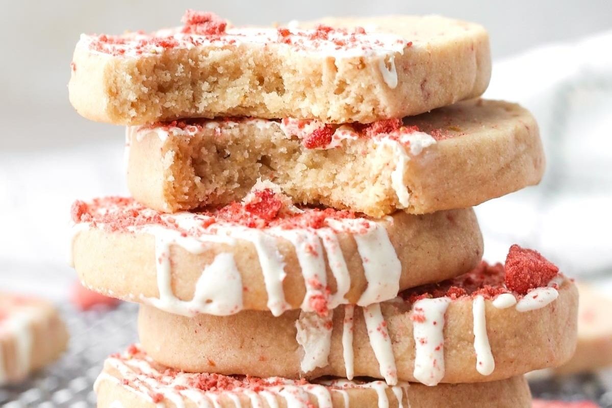 White Chocolate Strawberry Shortbread Cookies