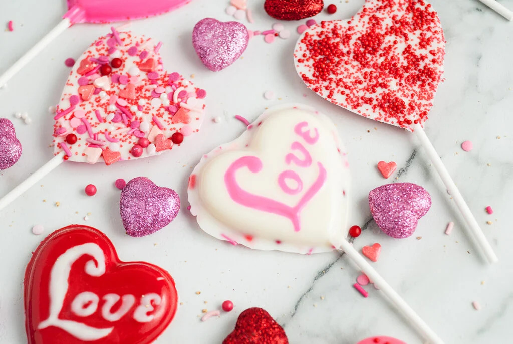 heart shaped chocolate valentine lollipop treats