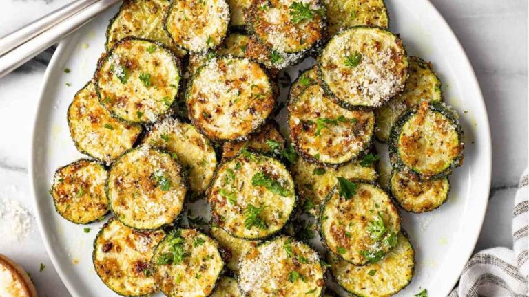 10 Minute Air Fryer Zucchini.